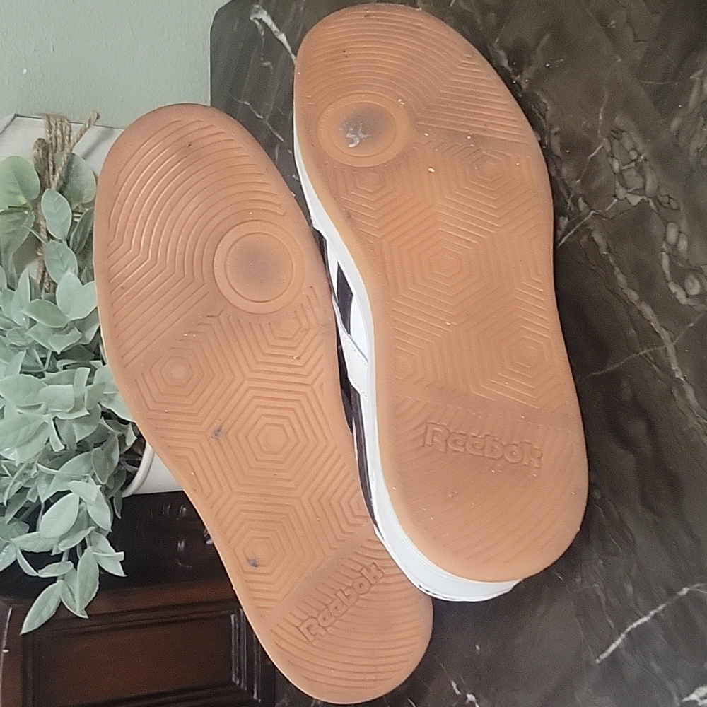Reebok White Sneakers - Picture 4 of 5